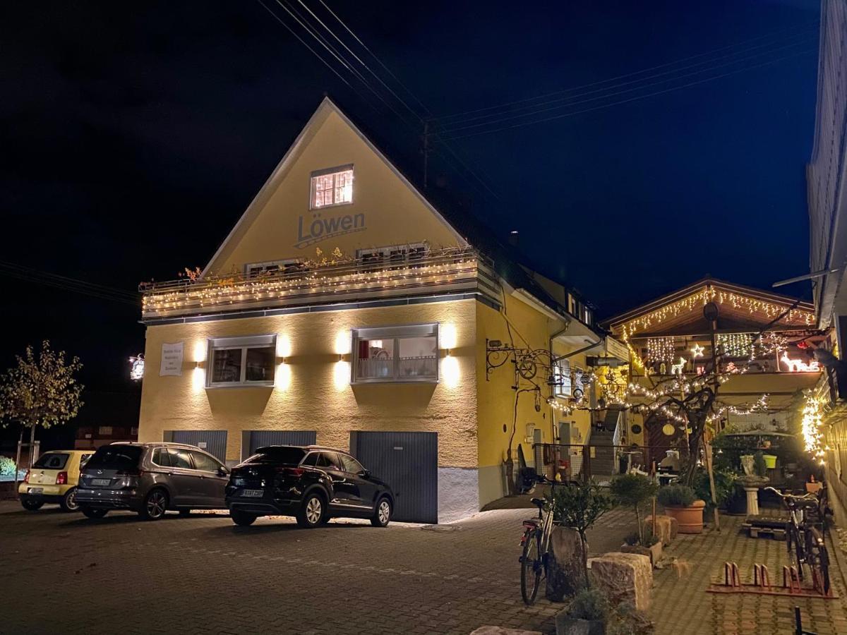 Landgasthaus Loewen Mit Gaestehaus Holzhausen  Exterior photo